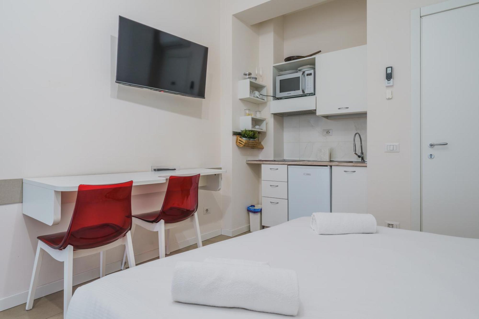 Cristel Apartment - 15 Min Da Milano - Parcheggio - Mono 2 科马诺 外观 照片